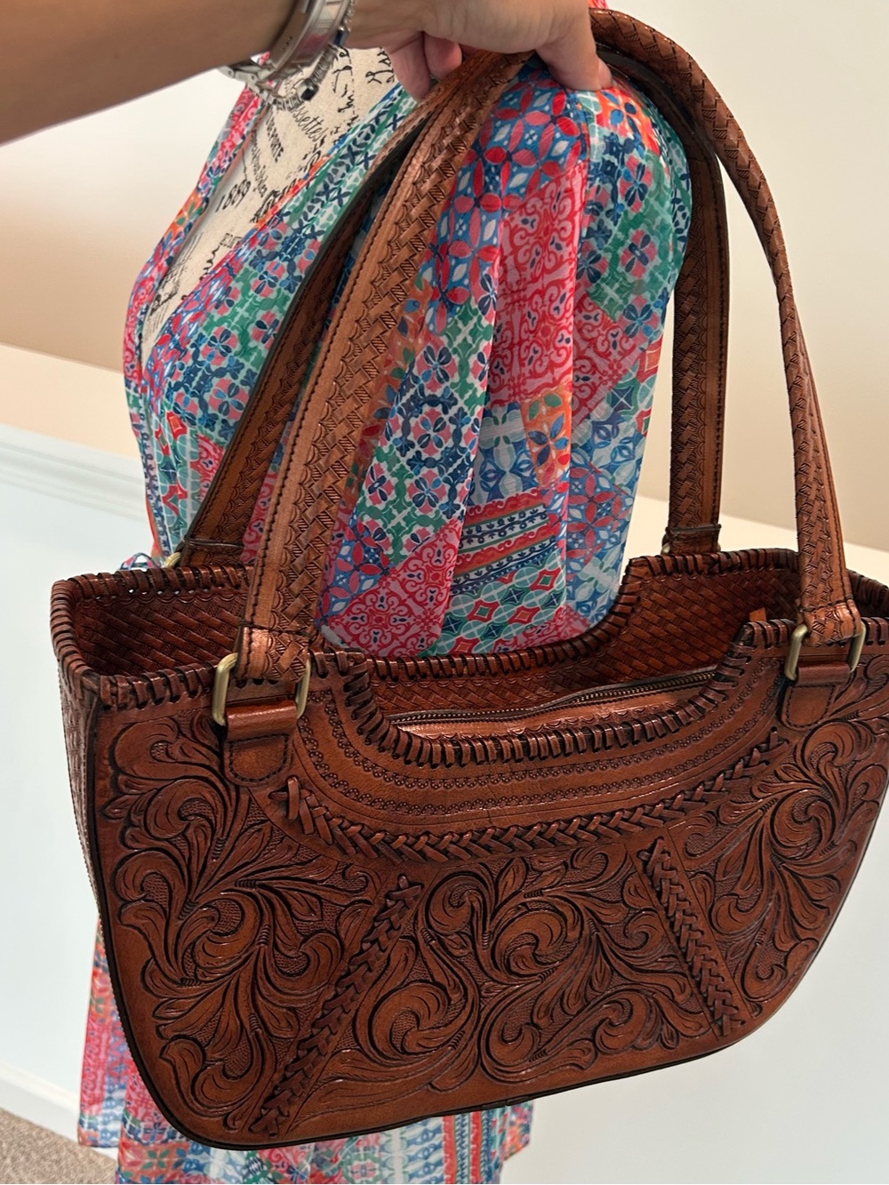 Vilenca Hand-Tooled Leather Tote Bag - Brown